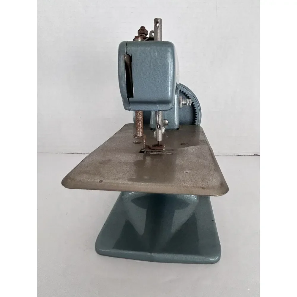 Vintage Japan Baby Brother Blue Miniature Toy Sewing Machine Company 40's Untest